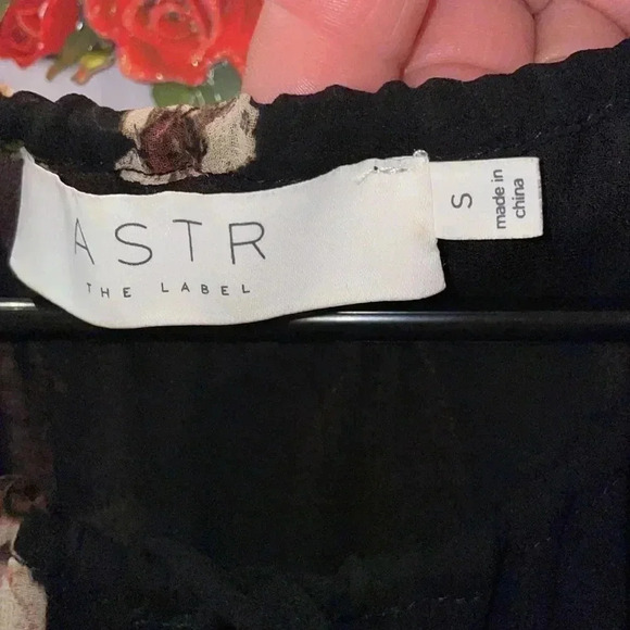 Astr Floral Dress- Small - Picture 2 of 7